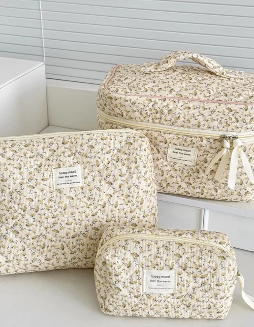 Vintage Floral Quilted Cosmetic Pouch