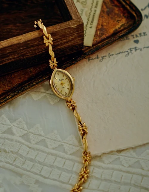 Petite Parisian Oval Watch